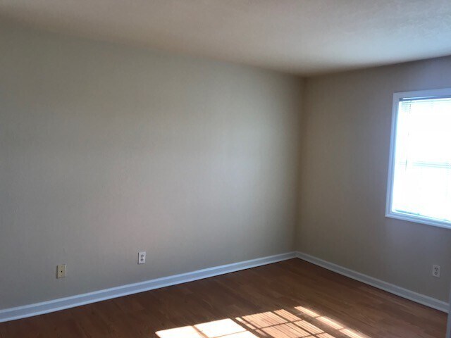 Building Photo - 265 Sea Horse Dr SE