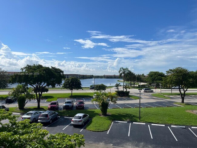 Building Photo - 13255 SW 9th Ct