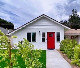 Building Photo - 24033 1/2-24032 Welby Way