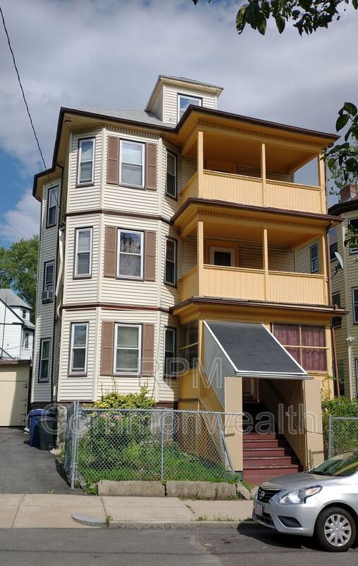 Primary Photo - 28 Millet St