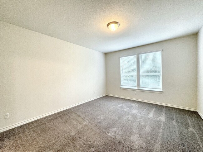 Building Photo - Beautiful Home in New Braunfels