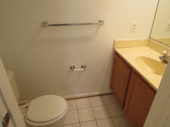 Building Photo - 13671 Cedar Creek Ln