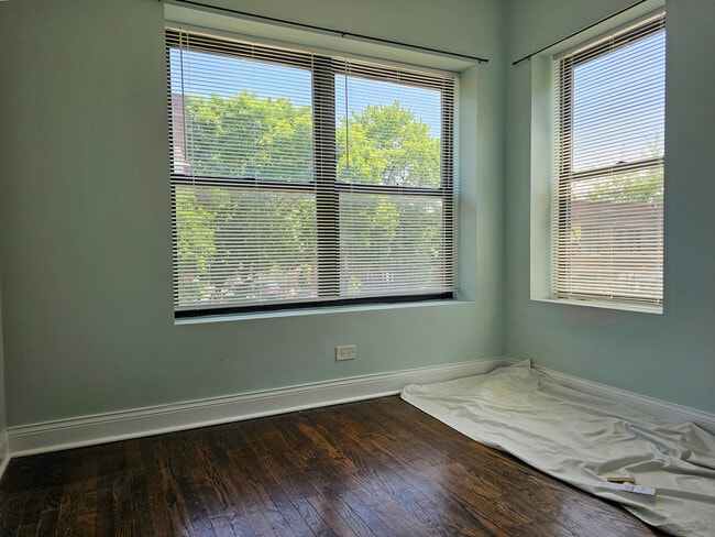Building Photo - 4100 N Kedzie Ave