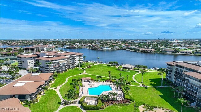 Building Photo - 601 Seaview Ct