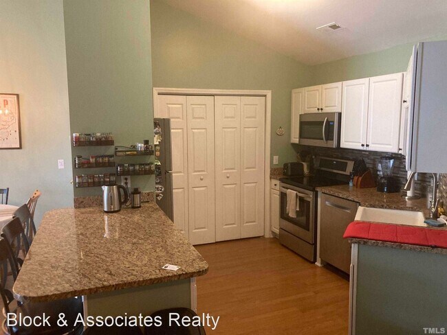 Building Photo - 2 br, 2 bath House - 2522 Wellington Ridge...