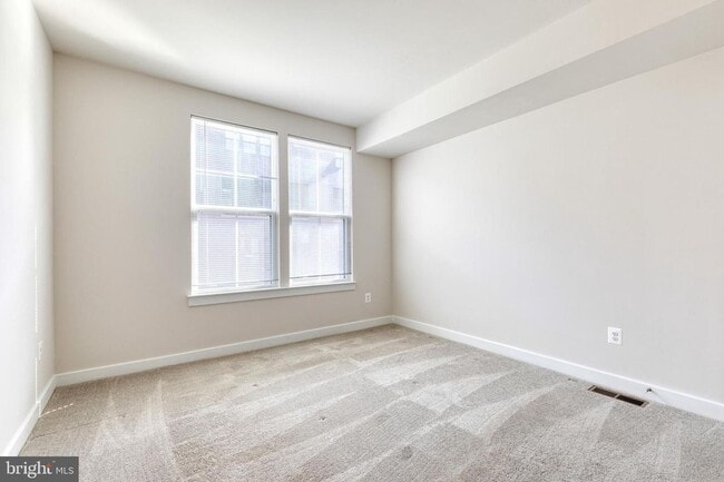 Building Photo - Live in the highly coveted community of Pa...