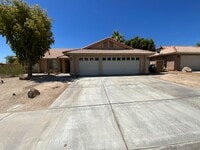 Building Photo - North La Quinta Pool Home