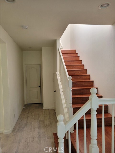 Building Photo - 18 3rd St