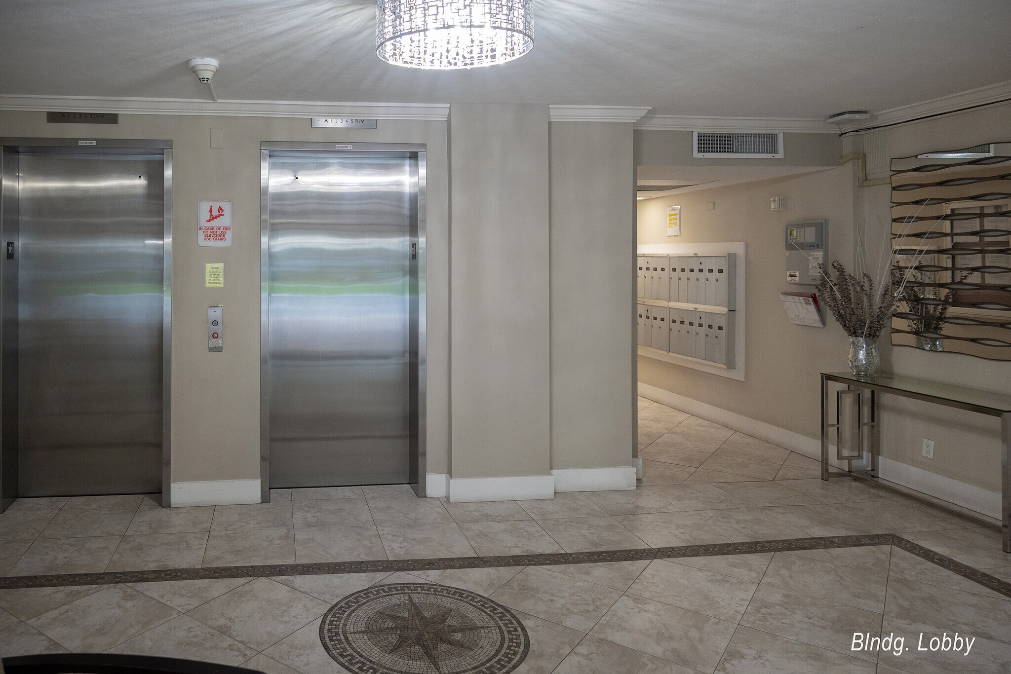 Building Photo - 3001 S Course Dr