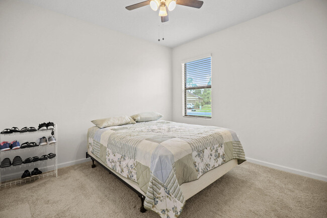 Building Photo - 922 Remington Green Dr SE