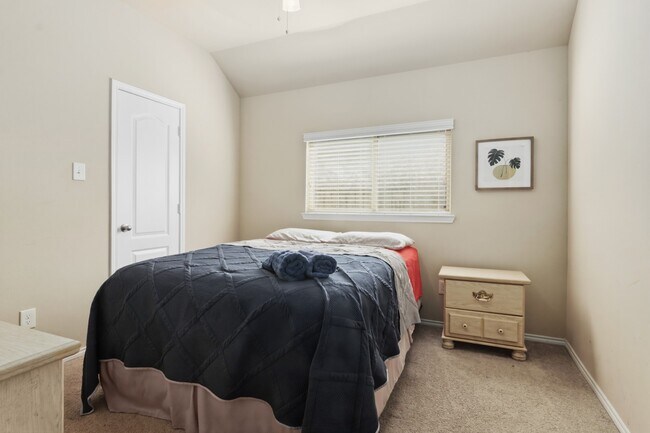 Building Photo - 7006 Whitlow Wonder Ln