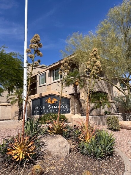 Primary Photo - 16013 S Desert Foothills Pky