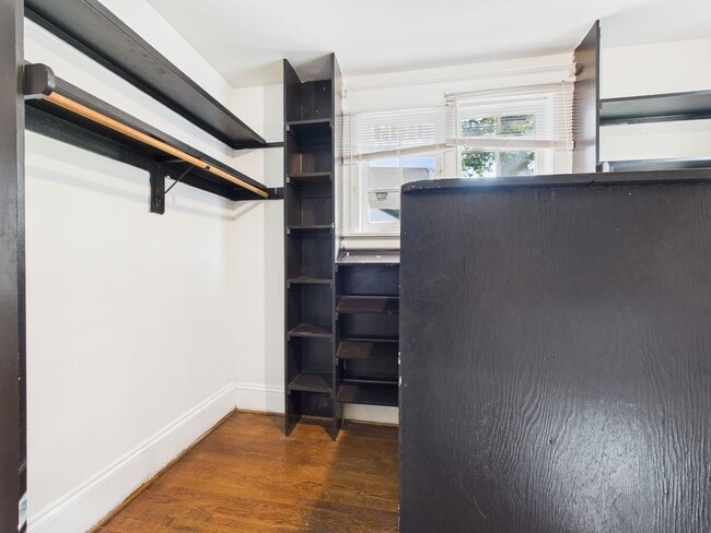 Building Photo - 4222 Chamberlayne Ave