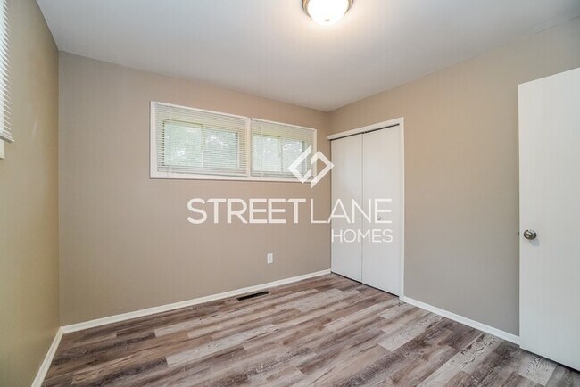 Building Photo - Charming 3 Bedroom in Columbus!