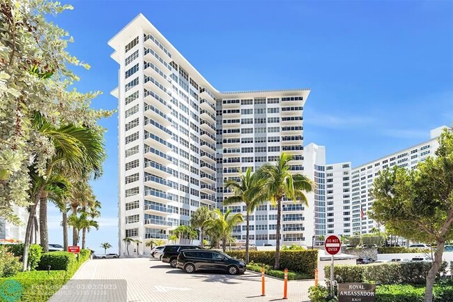 Building Photo - 3700 Galt Ocean Dr