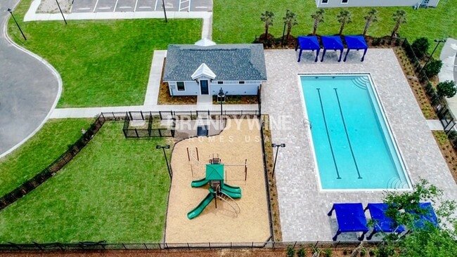 Building Photo - 481 Terabithia Way
