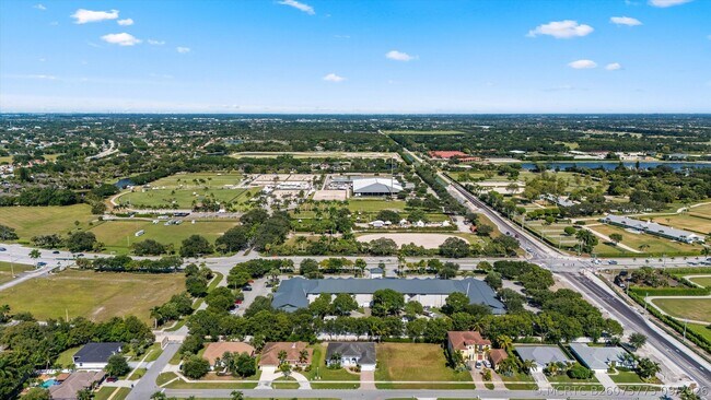 Building Photo - 2926 Dovedale Ct
