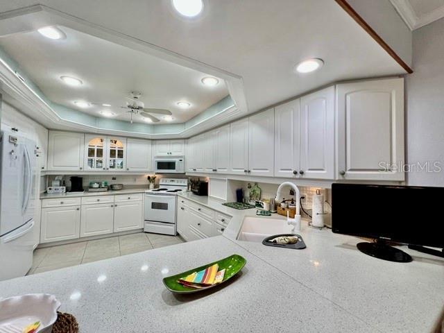 Building Photo - 3250 S Shore Dr