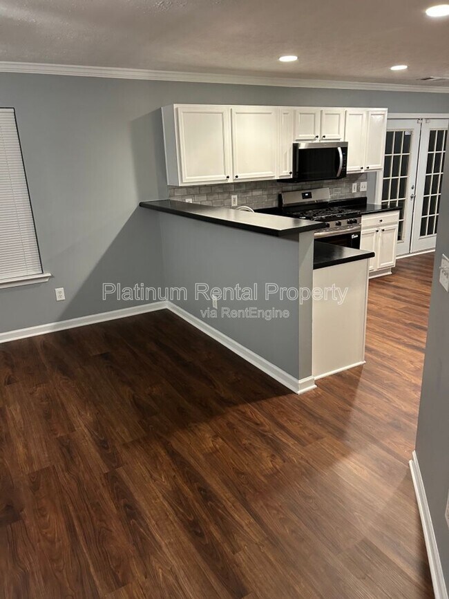 Building Photo - 1780 Campbell Ives Ct SW