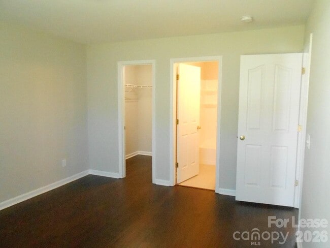 Building Photo - 5325 Harris Cove Dr