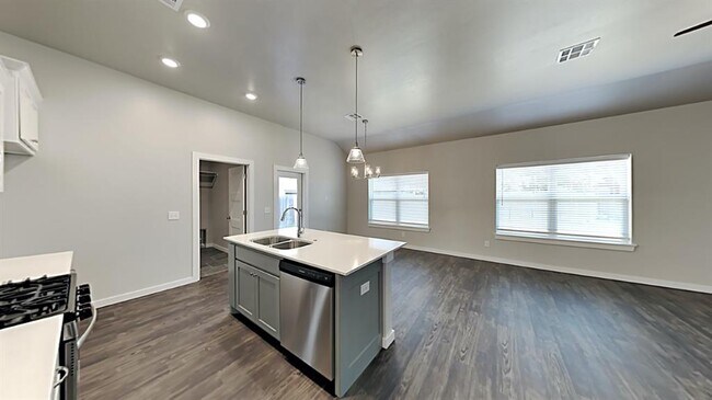 Building Photo - 7001 Elk Canyon Rd