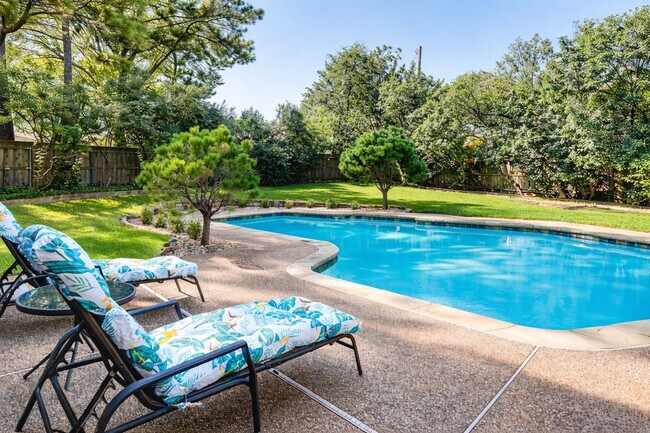 Building Photo - 3601 Medford Ct