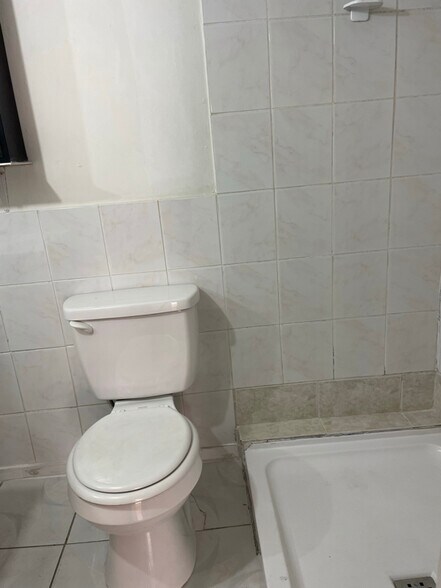 Building Photo - 3131 W 16th Ave