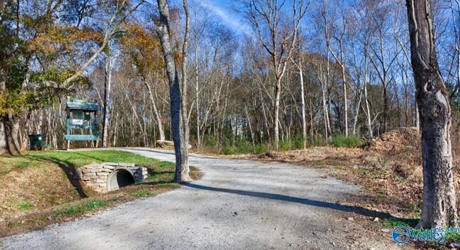 Building Photo - 1263 Eidson St