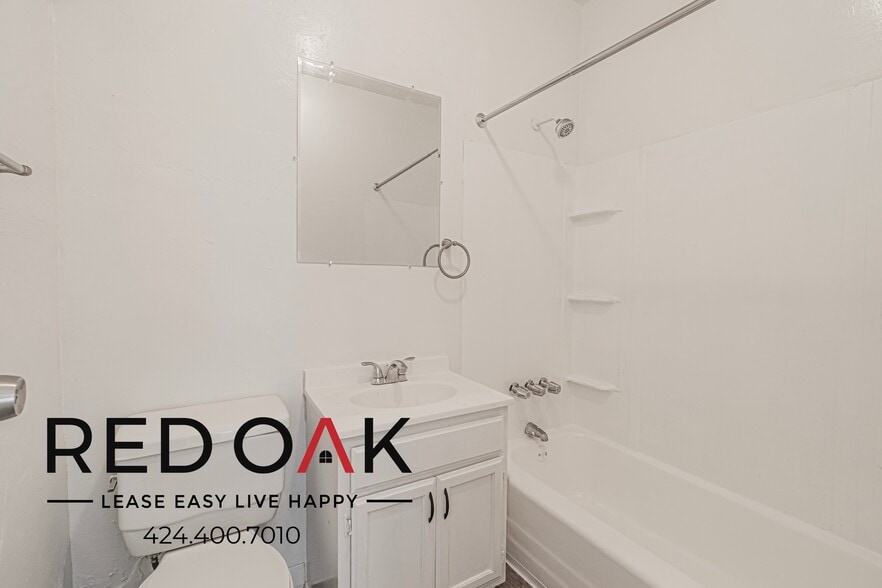 Building Photo - 1021 Mariposa Ave