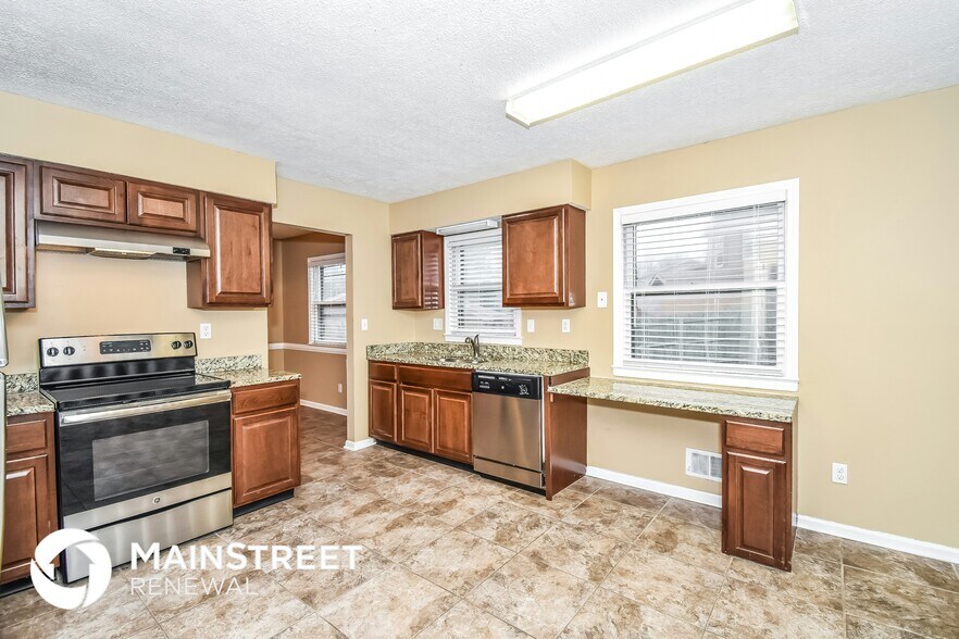 Building Photo - 4738 Shenandoah Dr