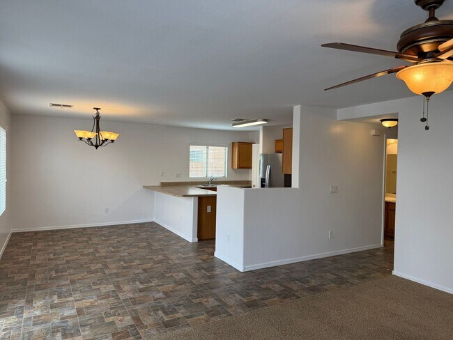 Building Photo - 5992 E Vega Ct