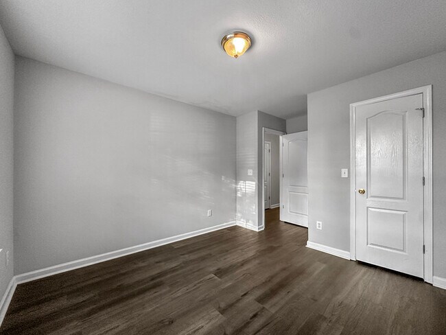 Building Photo - Beautiful Townhome for Lease in Covington