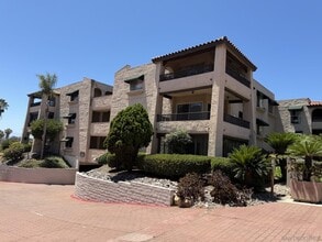 Building Photo - 2520 Clairemont Dr