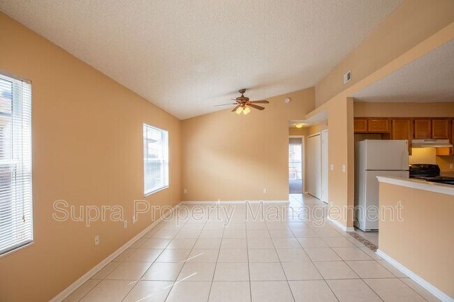 Building Photo - 2548 Americas Cup Cir E