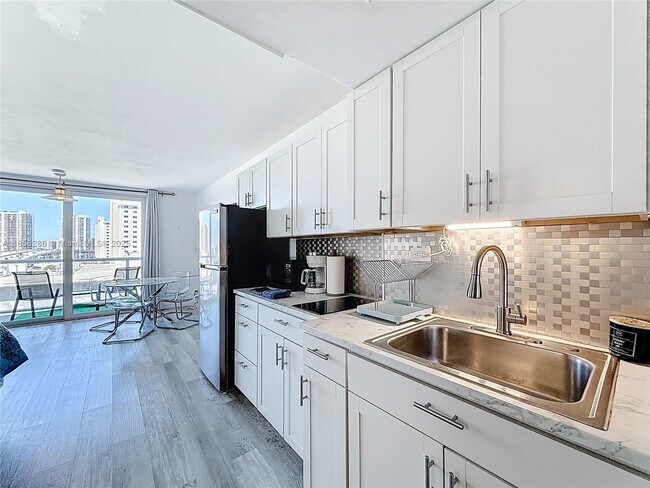 Building Photo - 19201 Collins Ave