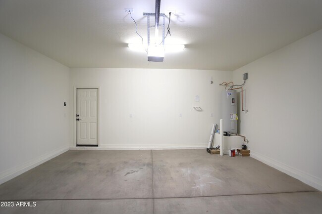 Building Photo - 5719 W Encinas Ln