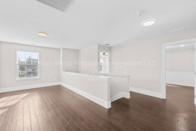 Building Photo - 10988 Flyreel Pl