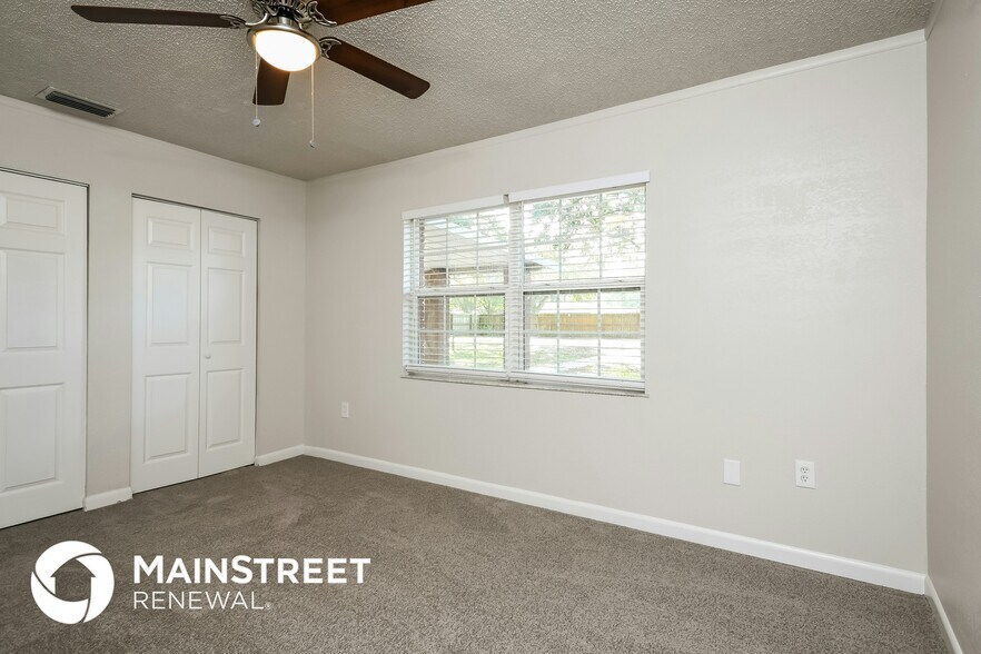 Building Photo - 104 Lighter Log Ln