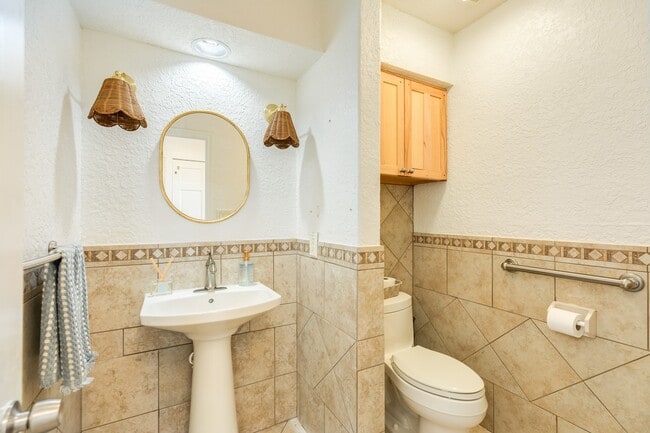 Building Photo - 411 Sailfish