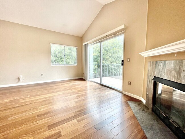 Building Photo - 11329 Avenida De Los Lobos