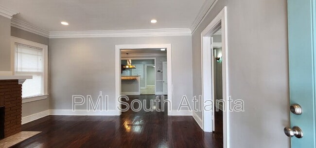 Building Photo - 3411 N Fulton Ave