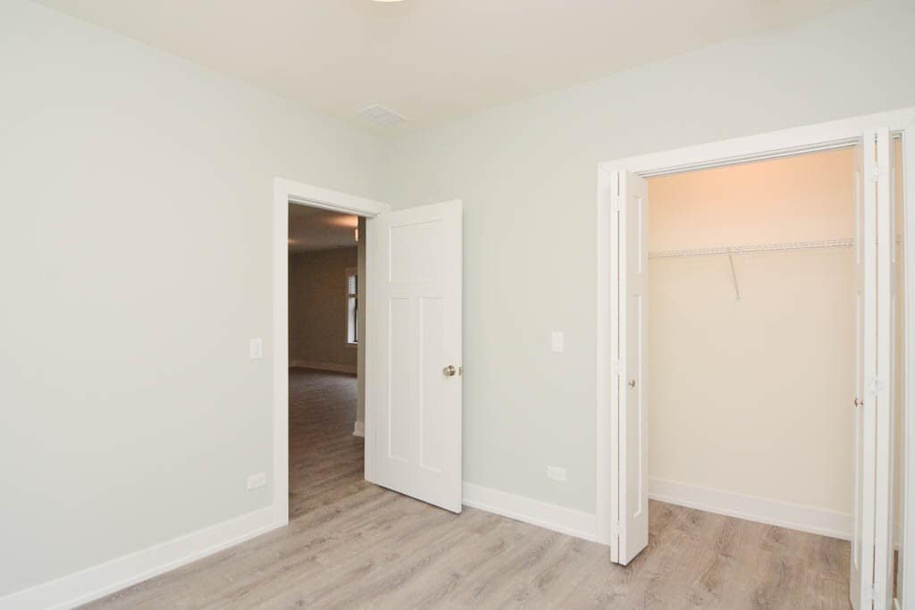 Building Photo - 818 Crain St