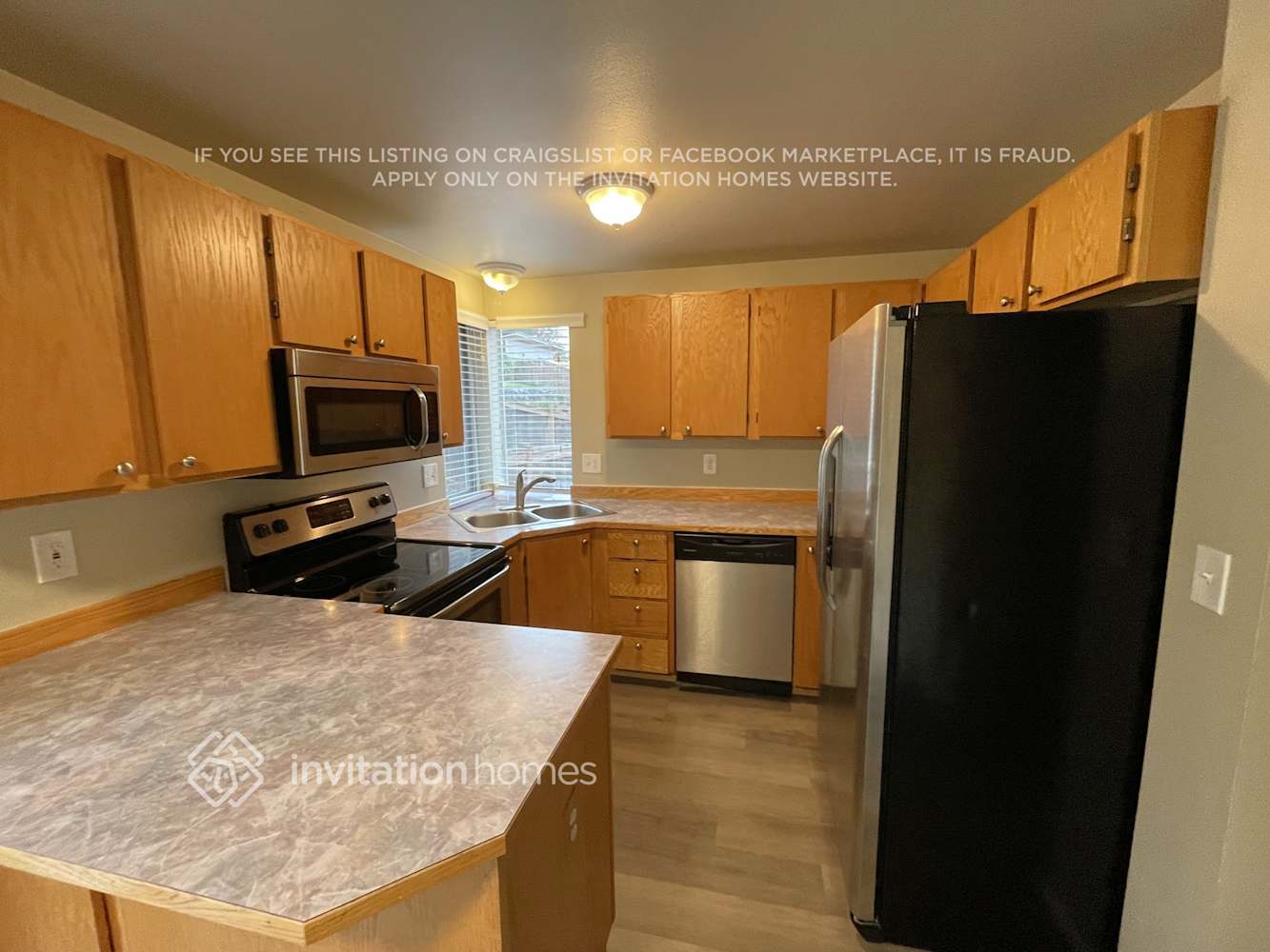 Building Photo - 22644 15th Ave S