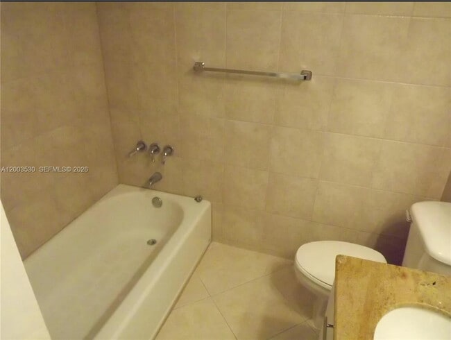 Building Photo - 6709 N Kendall Dr