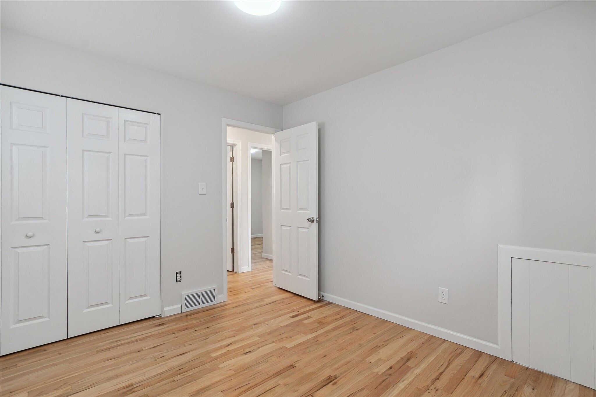 First bedroom entrance. - 9244 Northern Ave