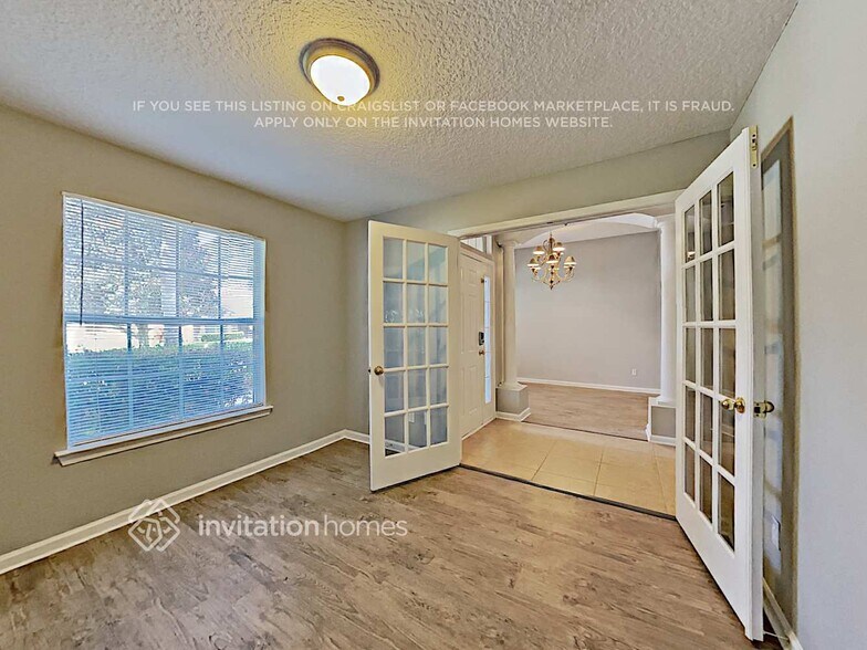 Building Photo - 1100 Andrea Way