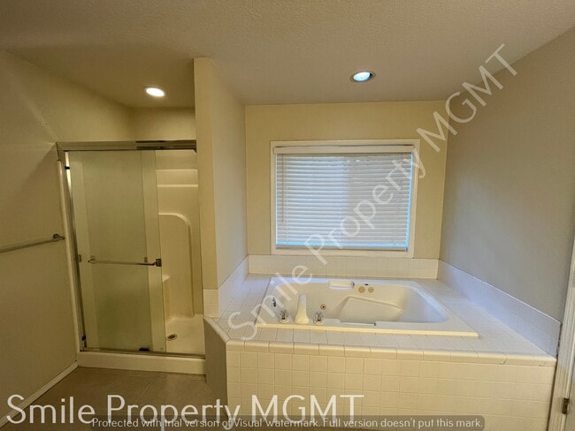 Building Photo - 6109 Summer Woods