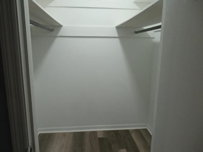 Building Photo - 107 Springlakes Cir