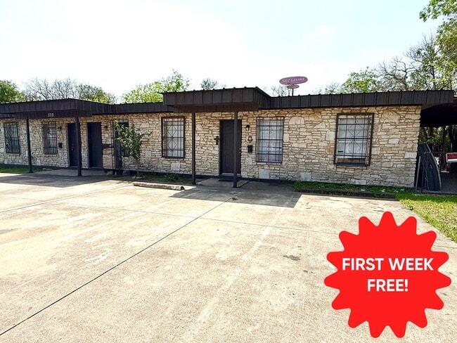 Building Photo - 520 Prado St