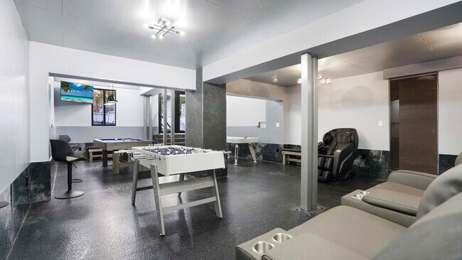 Building Photo - 2249 Lazy Ln